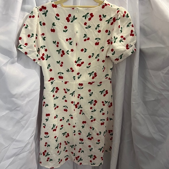 Dress - Picture 4 of 5